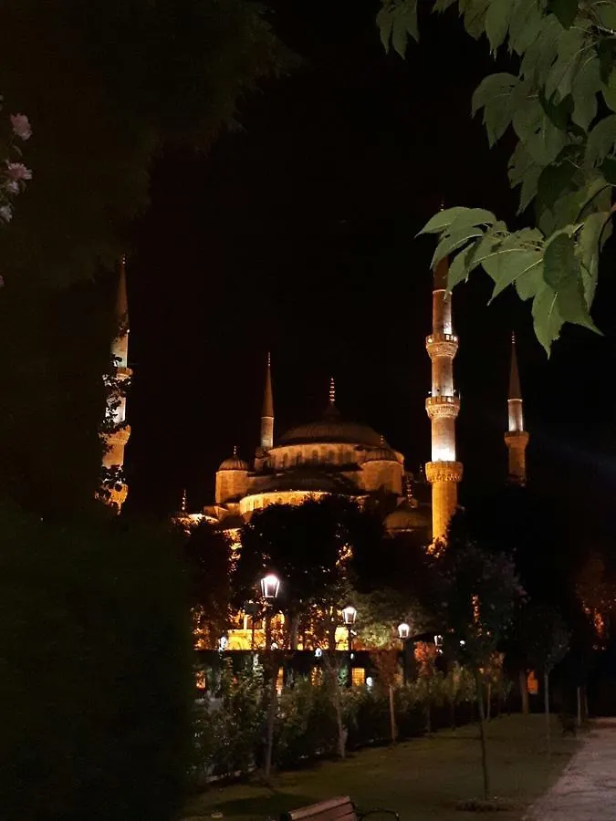 Optimist Hotel Istanbul 3*,